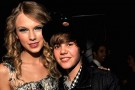 Justin Bieber e Taylor Swift cantano Baby