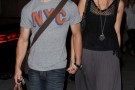 Nick Jonas e Delta Goodrem al bowling