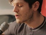 Iwan Rheon, Follow Me: testo e video